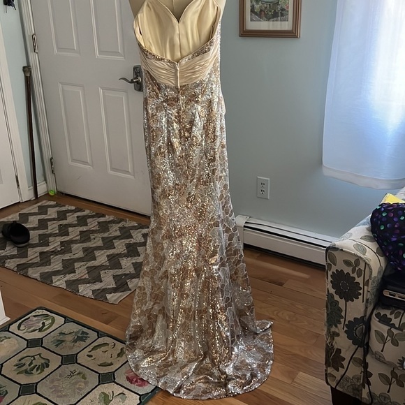 Cire A Division of Landa Prom Dress Satin and Sequin Gown size 4 - Picture 3 of 11